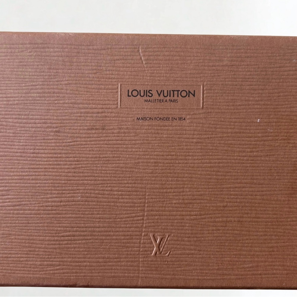 Louis Vuitton Green Blue Vernis Zip Coin Purse w/ Box & Card - Picture 6 of 8